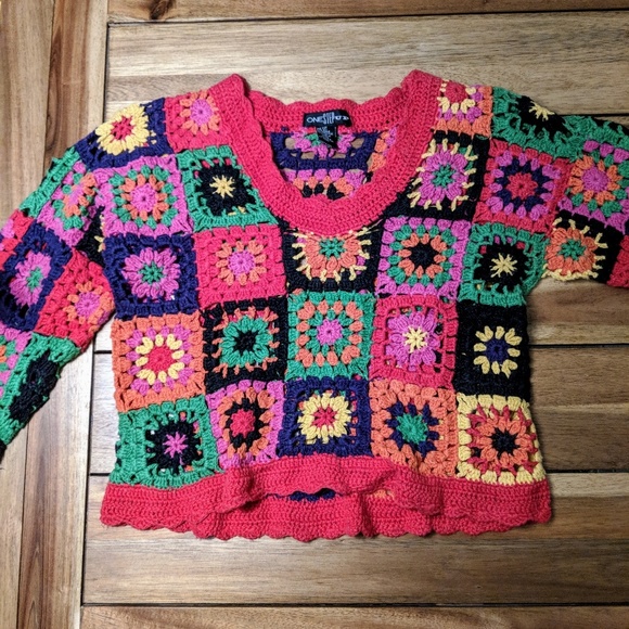 One Step Uo Tops - Vintage Pocketsquare Crop top